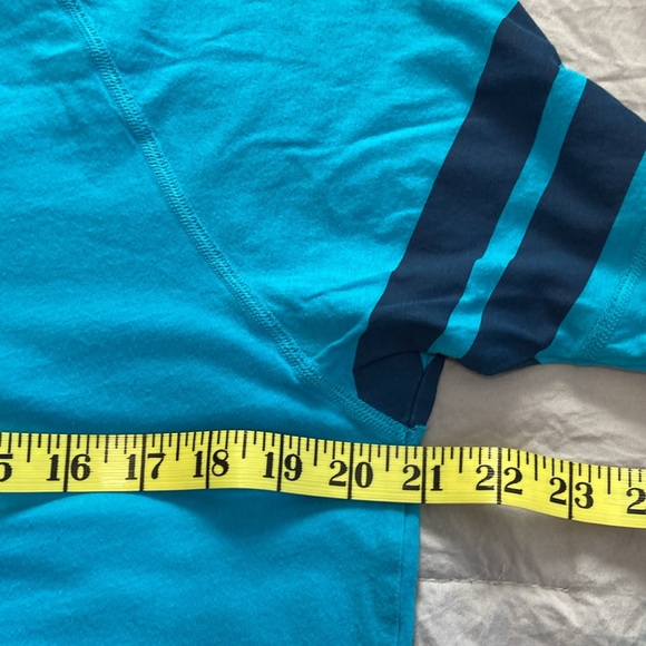 Under Armour Baseball Shirt - Picture 6 of 7